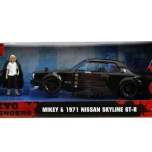 Brand New in Box Figurine Tokyo Revengers Mikey & 1971 Nissan Skyline GT-R.